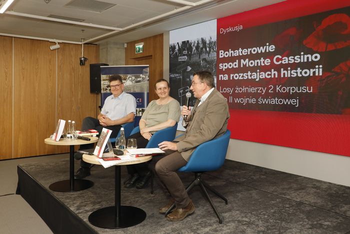 „Bohaterowie spod Monte Cassino na rozstajach historii. Losy żołnierzy 2 Korpusu po II wojnie światowej” – Dyskusja – Warszawa, 22 maja 2024. Fot.3. Piotr Życieński (IPN)