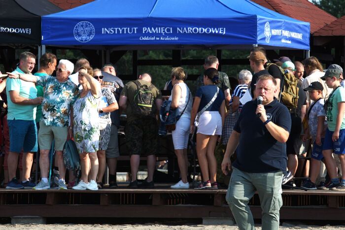 Przystanek Żywej Historii na Pustyni Błędowskiej. Fot.2. Filip Musiał (IPN)